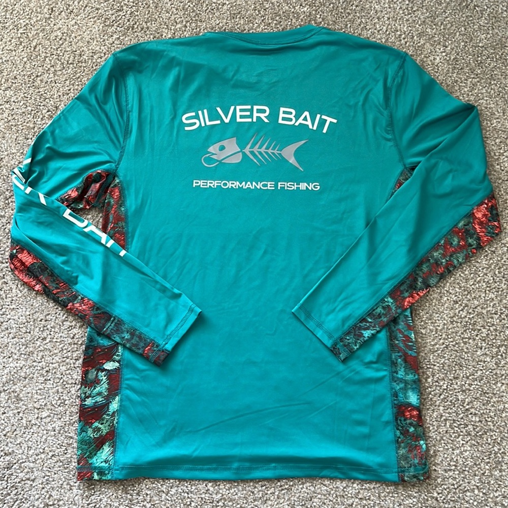 Men’s Silver Bait Fishing Shirt